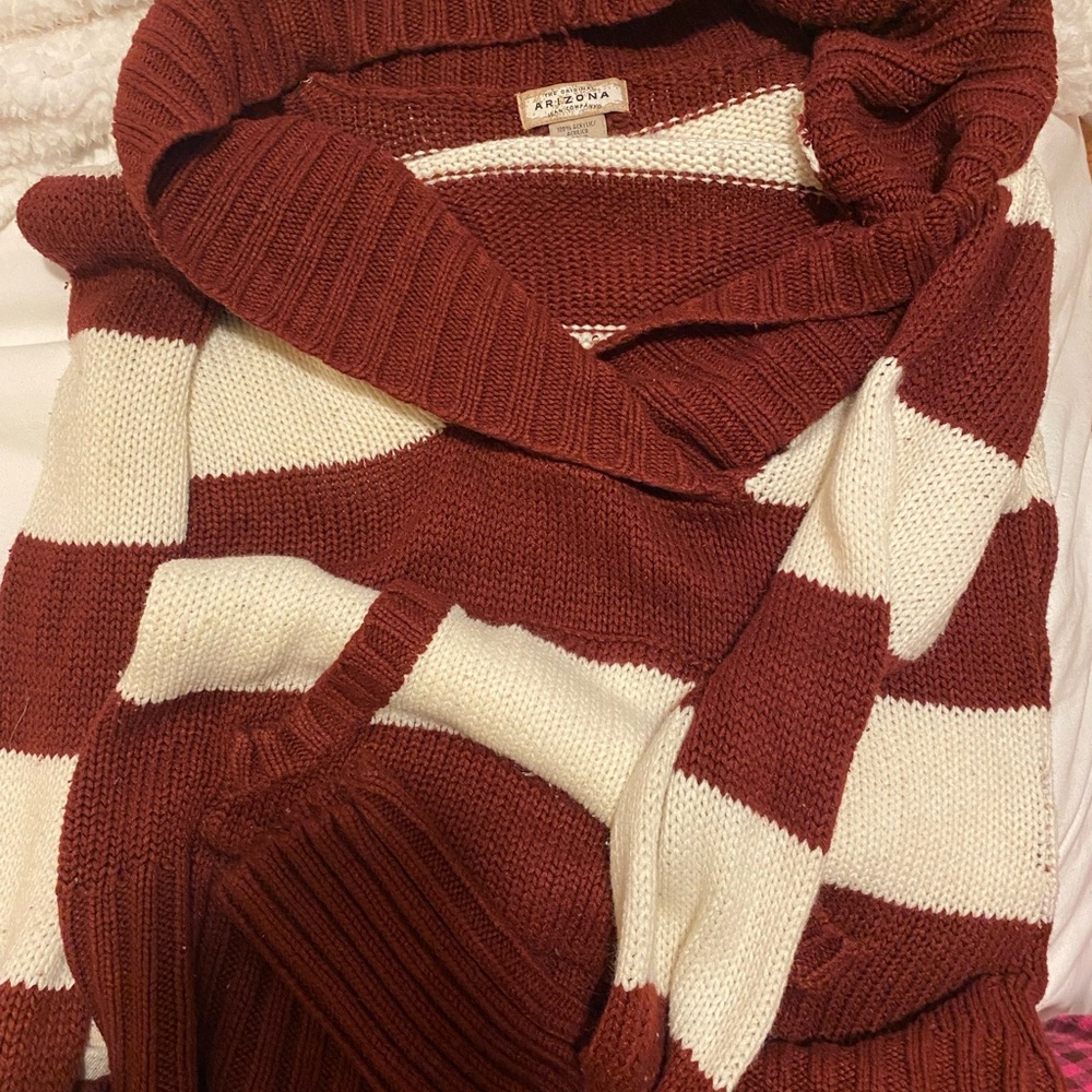 Arizona Jean Company Women's Cowl Neck Sweater - Maroon and Cream